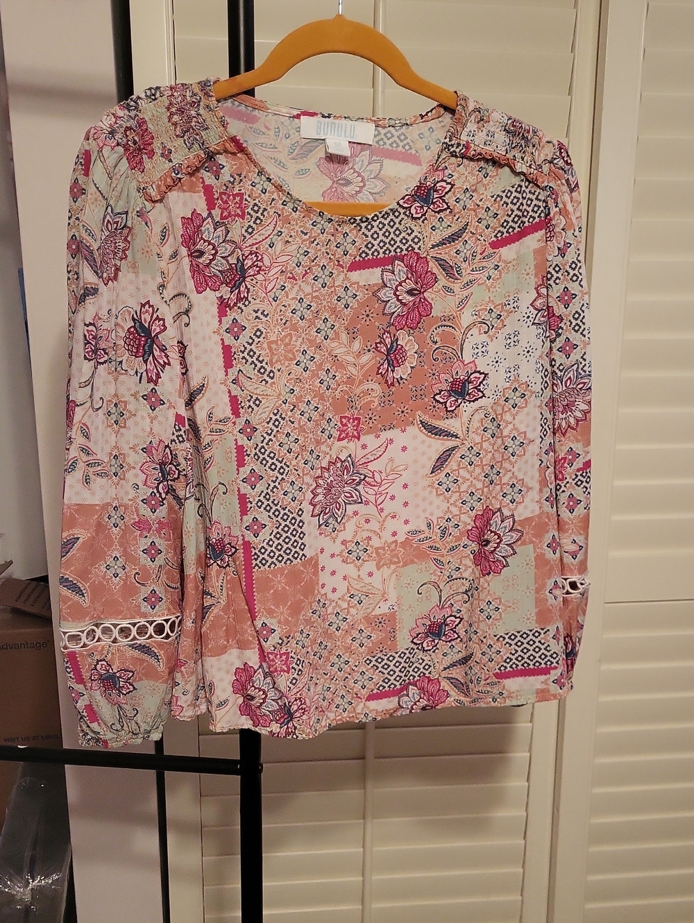 Patchwork Floral Long-Sleeve Blouse — Pink & Cream 21" X 22" X 21" Sleeve